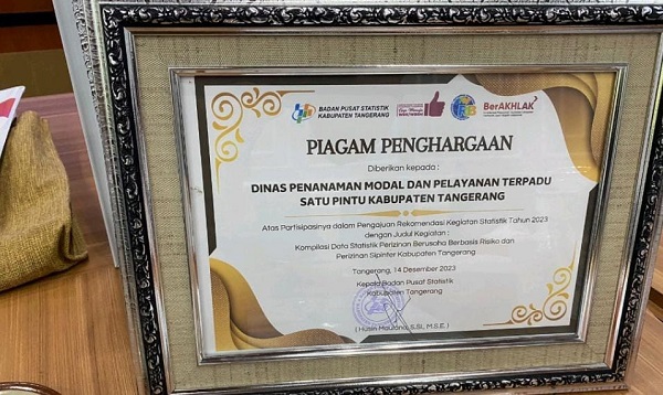 DPMPTSP Boyong 4 Penghargaaan Sekaligus 2