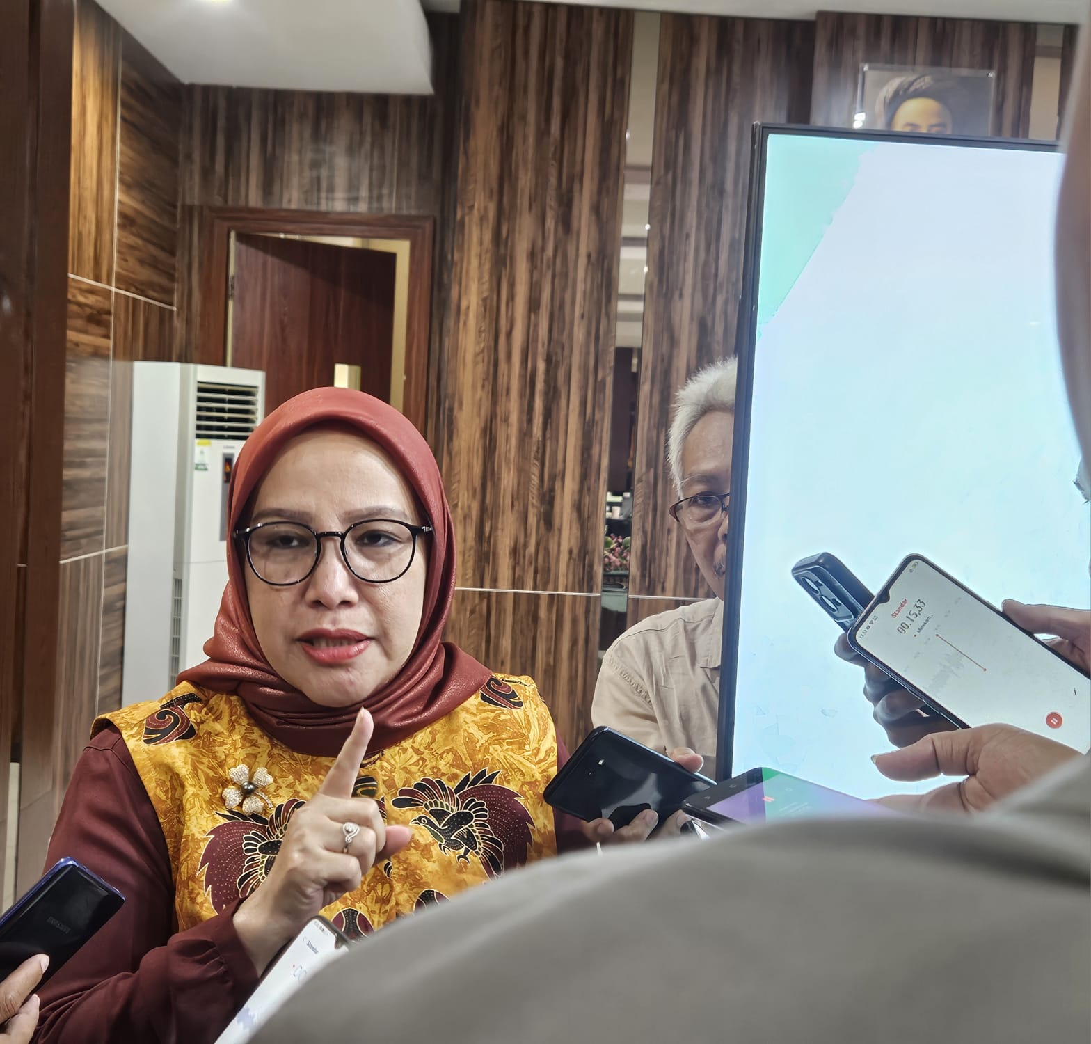 Dekan Fisip UMJ Sebut Program MBG Bisa Serap Tenaga Lokal