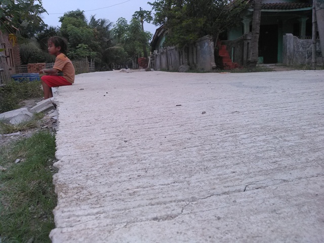 Kontraktor Acuhkan Spesifikasi Peningkatan Jalan Desa Cibodas Kecamatan Tanara Diduga Bermasalah 1