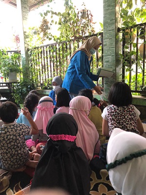 Mahasiswa UNPAM Ajak Anak anak di Teras Taman Baca Pondok Aren Peduli Terhadap Lingkungan 3