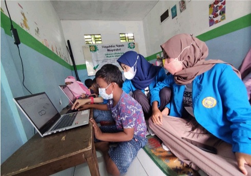 Mengembangkan Kemampuan Kreativitas Anak Menggunakan Aplikasi Paint 1
