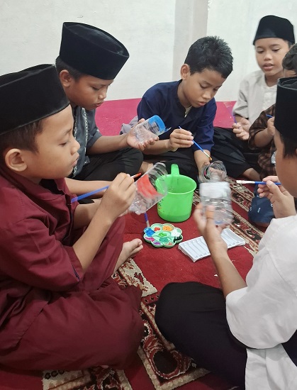 PKM UNPAM Hidupkan Kreativitas Anak Panti 2