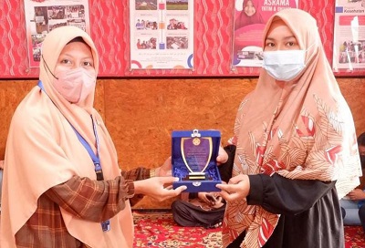 PMKM Universitas Pamulang Mengembangkan Kreativitas Seni Gambar Pada Anak anak 3