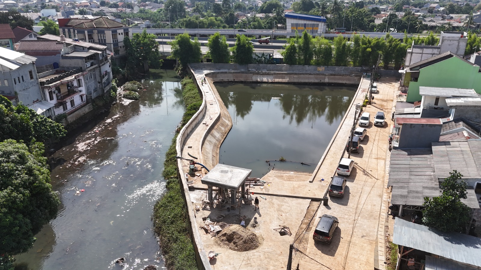 Pemerintah Kota Tangerang Selatan Tingkatkan Kualitas Infrastruktur Jalan dan Pengendalian Banjir Sepanjang 2025a
