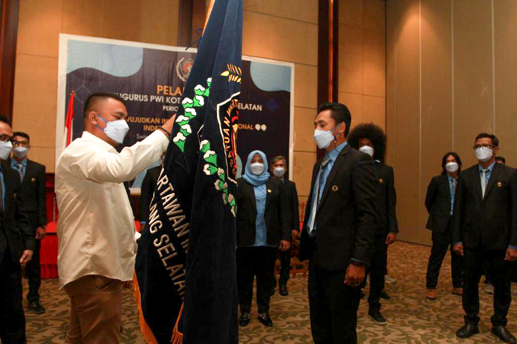 Resmi Dilantik PWI Tangsel Tancap Gas Tingkatkan SDM Sesuai Perkembangan Jaman 2