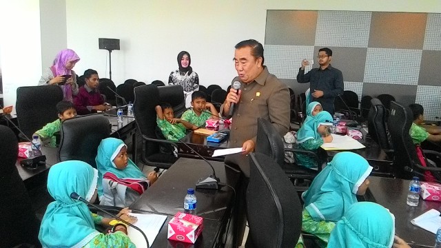 Siswa Madrasah Kunjungi Kantor DPRD Tangsel 2