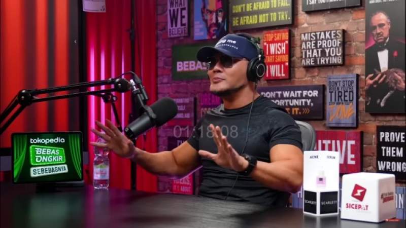 Dituding Urusi Selangkangan, Deddy Corbuzier Skakmat Pakar Branding Subiakto. (YouTube)