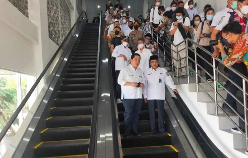 Menteri BUMN dan Menhub berserta Jajaran saat memantau Stasiun Pondok Ranji