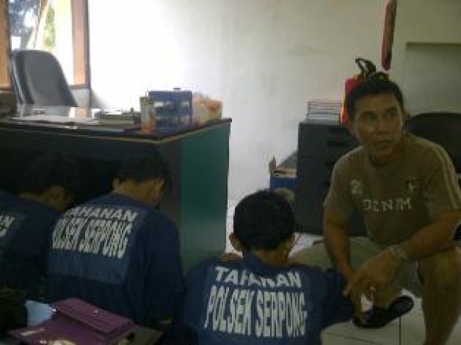 Polsek Serpong Amankan Bandit Rumsong Perumahan Elit