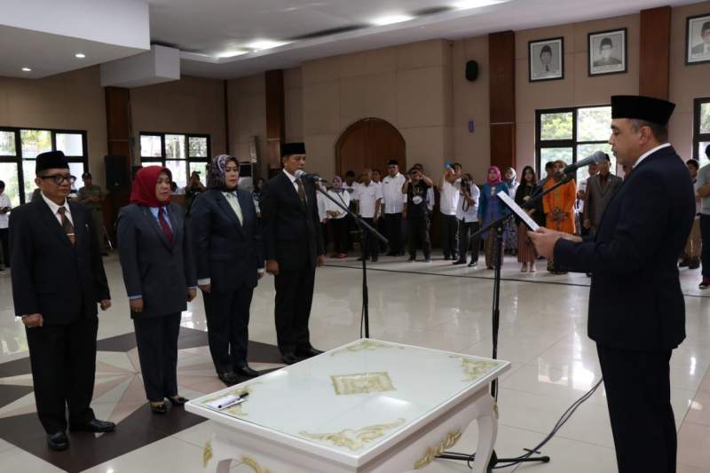 Zaki Lantik Empat Pejabat Eselelon II