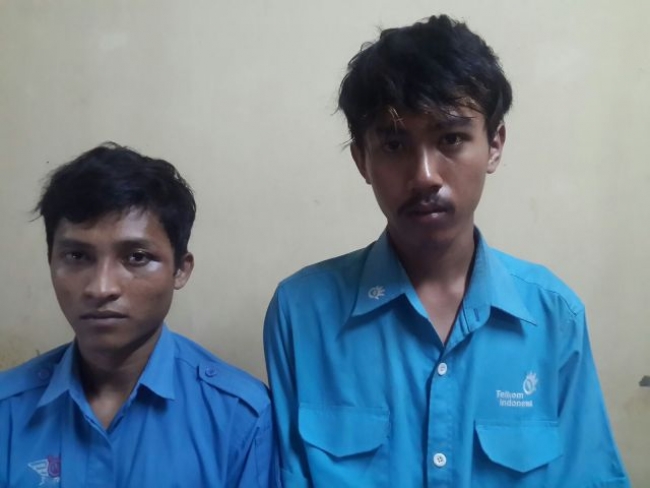 Dua pelaku diatas yang menyamar menjadi karyawan Telkom