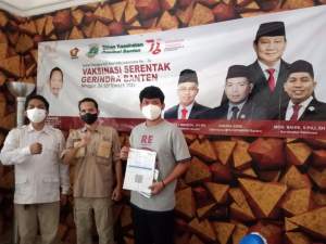 Masyarakat Kabupaten Serang Antusias Ikuti Vaksinasi Partai Gerindra
