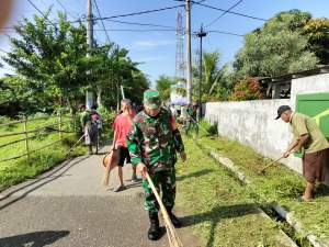 Dua Babinsa Curug  Pimpin Karyabakti Kampung Pabuaran