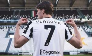 Resmi Bergabung ke Juventus, Vlahovic Kenakan Nomor Punggung 7