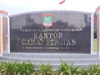 Satu Pegawai Terkena Covid, Kantor Camat Sepatan Disterilkan