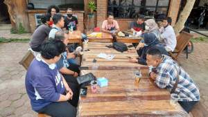 Pengurus PWI Kota Tangsel gelar rapat untuk pelantikan pengurus.