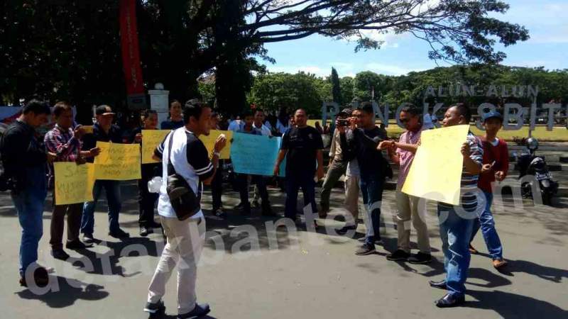 Tolak Kekerasan Kekerasan Terhadap Wartawan