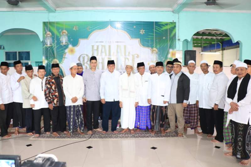 Sekda Hadiri Halal Bihalal di Ponpes Hudaatul Umam Pasar Kemis