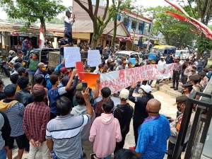 Ratusan Warga Pantura Grudug Kantor BPN Kabupaten Tangerang