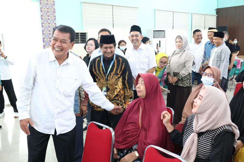 Bupati Hadiri Baksos  Pengobatan Gratis di Sepatan Timur