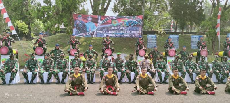 Kapolda Banten Bersama Pangdam III Siliwangi Kunjungi Yonif 320 Badak Putih