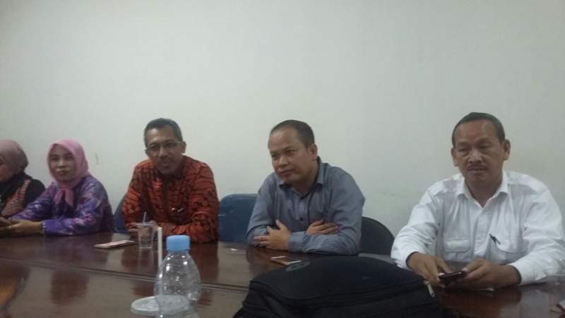 Susana hearing Dinas Pendidikan dengan DPRD Kota Tangerang.