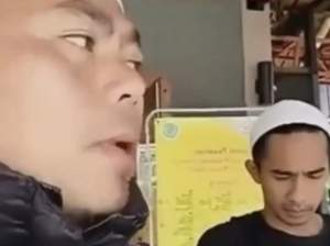 VIDIO: Viral Vidio Aksi Penggerebekan Warung Bakso yang Buka Siang Hari di Bulan Puasa
