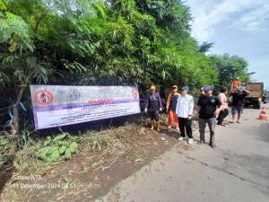 DLHK Gempur Sampah Liar di Ranca Maneh Desa Munjul