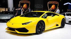 Salah Sekrup Lampu Depan, Lamborghini Tarik Kembali 4.796 Unit Mobilnya