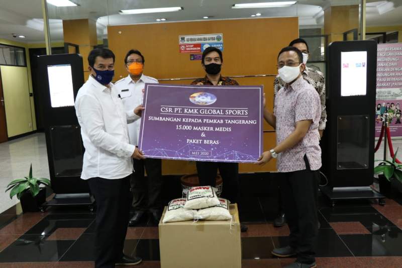 Bantuan Covid 19 Dari PT. KMK, LG Dan Dewa Beton Diterima Sekda