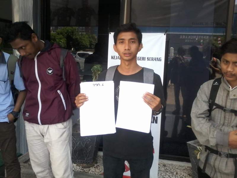 Serahkan Bukti Dugaan Keterlibatan Walikota Serang Dalam Pengalihan Aset Pemkot Serang