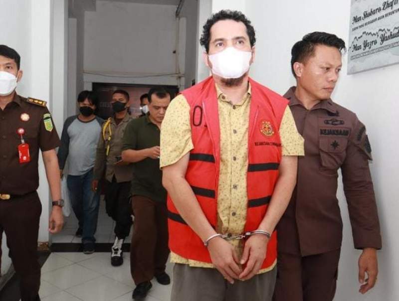 EHP Tersangka Penyuap Ditahan Kejati Banten