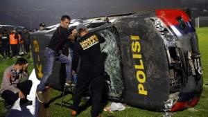 Tragedi Arema-Persebaya, YLBHI: Negara Harus Tanggung Jawab Atas Jatuhnya Korban