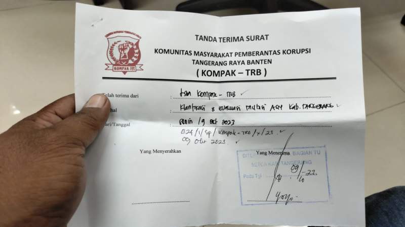 Bukti Surat tanda terima Laporan