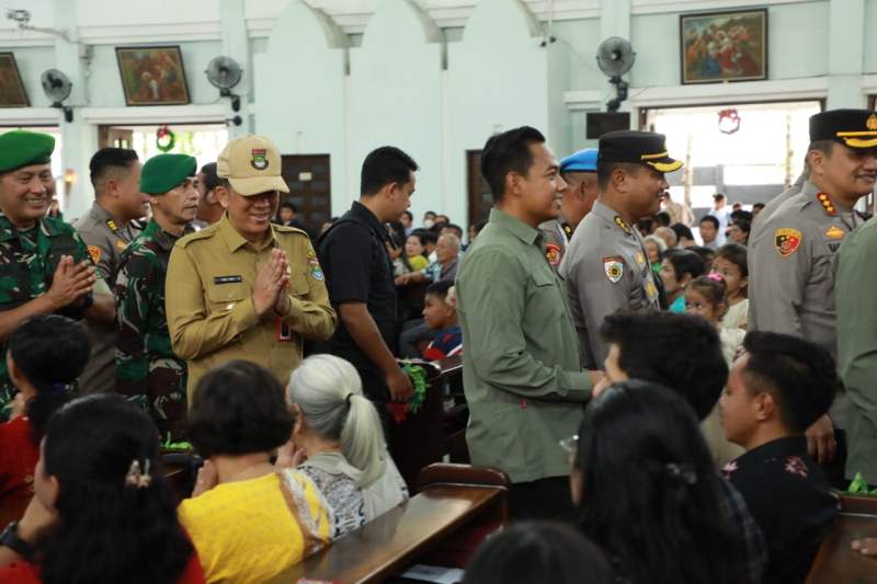 Dampingi Kapolda, Pj Bupati Tangerang, Pantau Pelaksanaan Natal di Gereja Santa Odelia