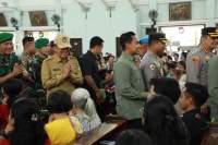 Dampingi Kapolda, Pj Bupati Tangerang, Pantau Pelaksanaan Natal di Gereja Santa Odelia