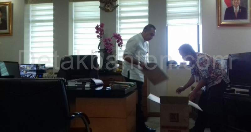 Jelang Cuti Pilkada, Zaki Mulai Kemasi Koleksi Pribadinya