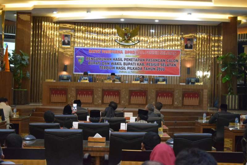 Rapat Paripurna DPRD, Usulan Pengangkatan  Bupati Terpilih Pessel Disampaikan ke Mendagri