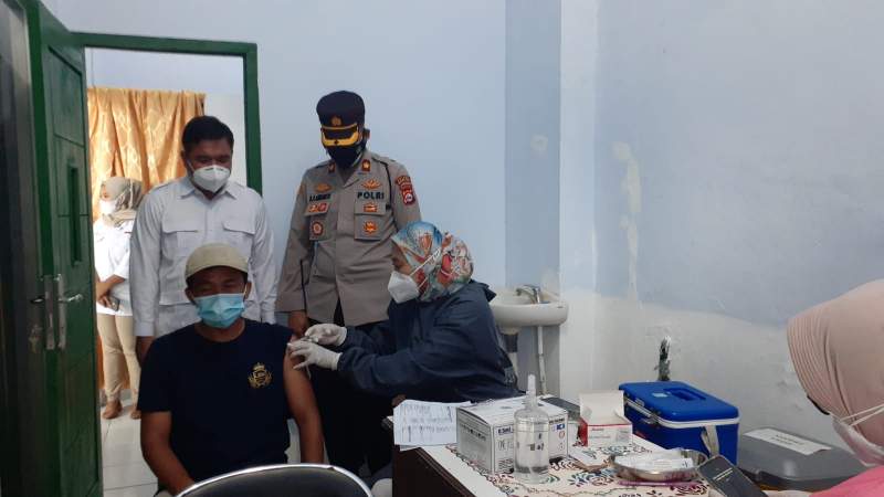 Melebihi Target, DPC Gerindra Serang Vaksinasi Masyarakat Mencapai 890 Orang