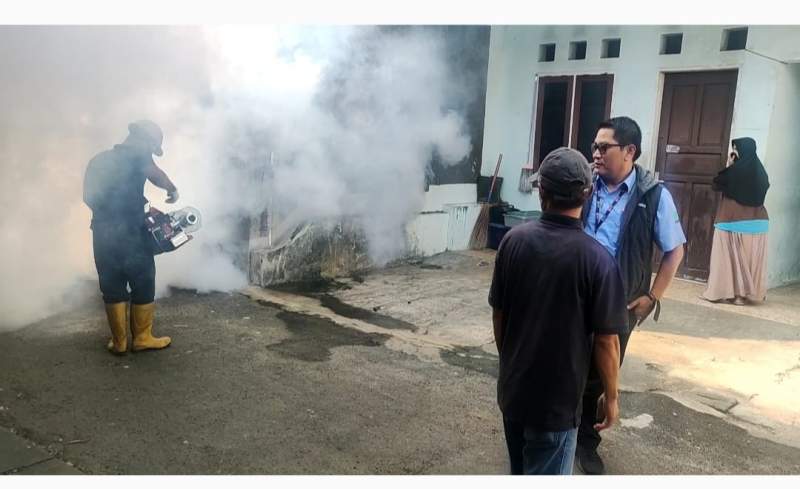 Cegah DBD, Pemukiman Sekitaran PT Indah Kiat Tangerang Difogging