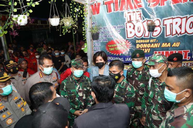 Korban Penembakan Oleh Oknum Polsek Kalideres  Disemayamkan Di Cisoka