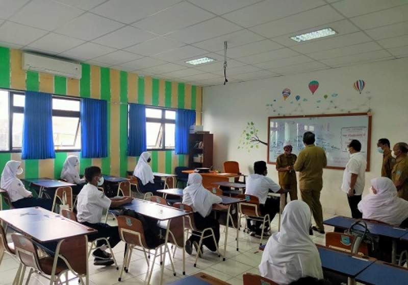 Warga Rengas Keluhkan Tidak Ada SMPN