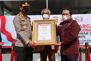 Kapolresta Tangerang Raih Penghargaan Dari Lembaga Perlindungan Anak
