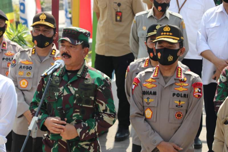 Kapolri Dan Pangima TNI Kunjungi Kampung Tangguh Di Mauk