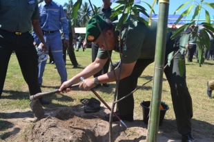 Bupati Pandeglang Mengapresiasi Kegiatan TMMD Korem MY