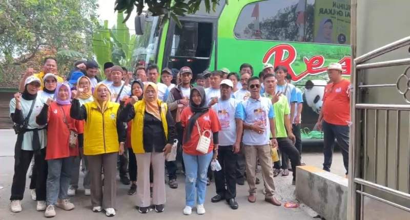 Lurah Hj Arwah Kronjo Bersama Relawan 'Moal Oyag' Dukung Maesyal Intan