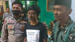 Kunjungi Rumah Duka, Bhabinkamtibmas Sukamulya Ucapkan Bela Sungkawa