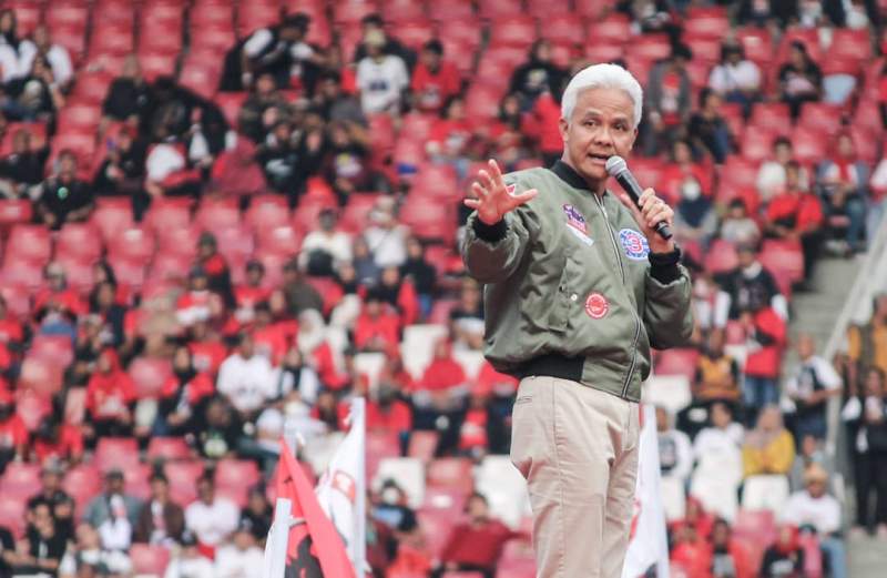 Calon Presiden nomor urut 3, Ganjar Pranowo saat menyampaikan pidato politiknya di Gelora Bung Karno, Senayan, Jakarta, Sabtu (3/2/2024). (Foto: Aip/detak)