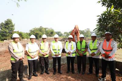 Pj Bupati Letakkan Batu Pertama Pembangunan Embung Perum Sudirman