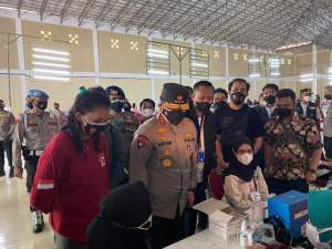 Dihadiri Wakapolri, 1.300 Orang Divaksin di STKIP Muhammadiyah Bogor